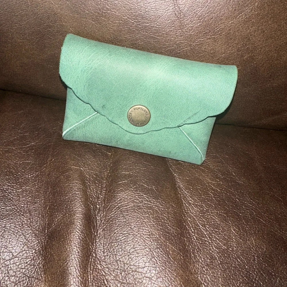Green Leather Envelope Wallet - Picture 1 of 2